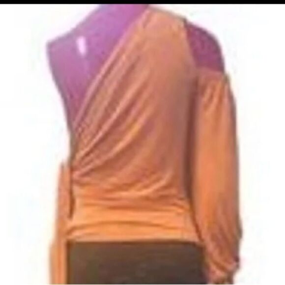 Venus - Picture 2 of 6